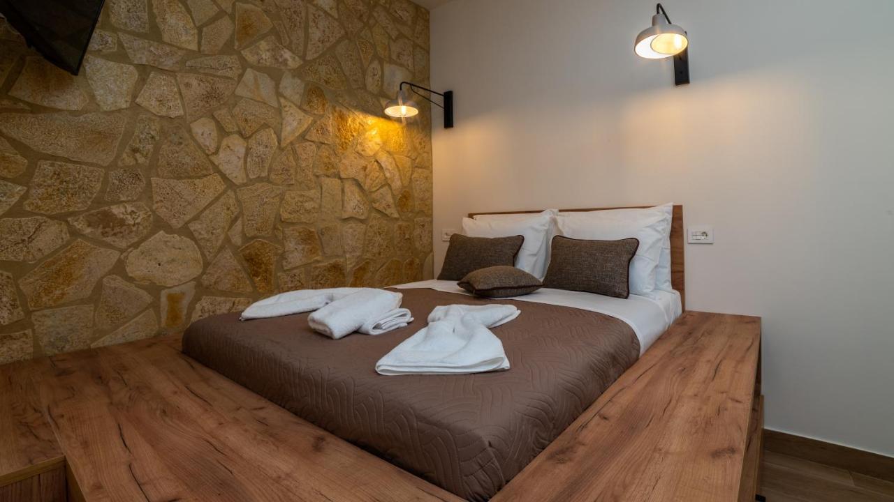 Melitta'S Luxury Apartments Anthousa  Exterior photo